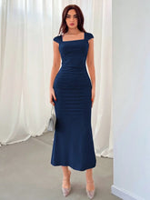 SOLID COLOR SIMPLE DAILY SQUARE NECKLINE DRESS